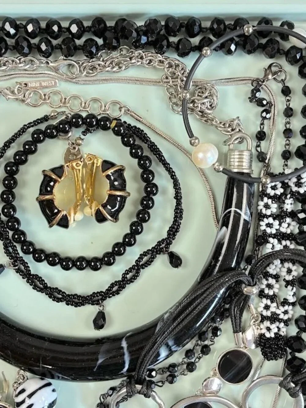 Jewelry Lot Black Silver/Gold Tone Wearable Costume Resell 28 pc 1+ lb Halloween
